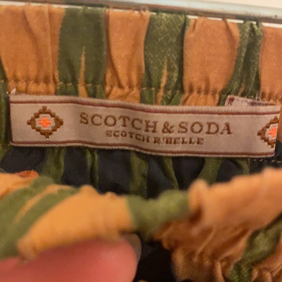 Scotch and Soda size 10-12 skirt girls - Picture 2 of 2